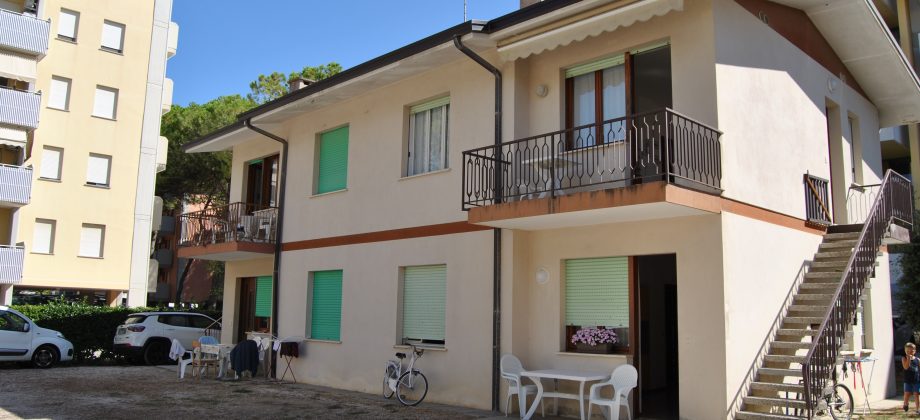 Appartamento in Villa Giusy- BIBIONE 50 mt dal mare